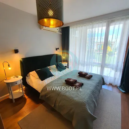 Sea Club & Grand * Święty Włas